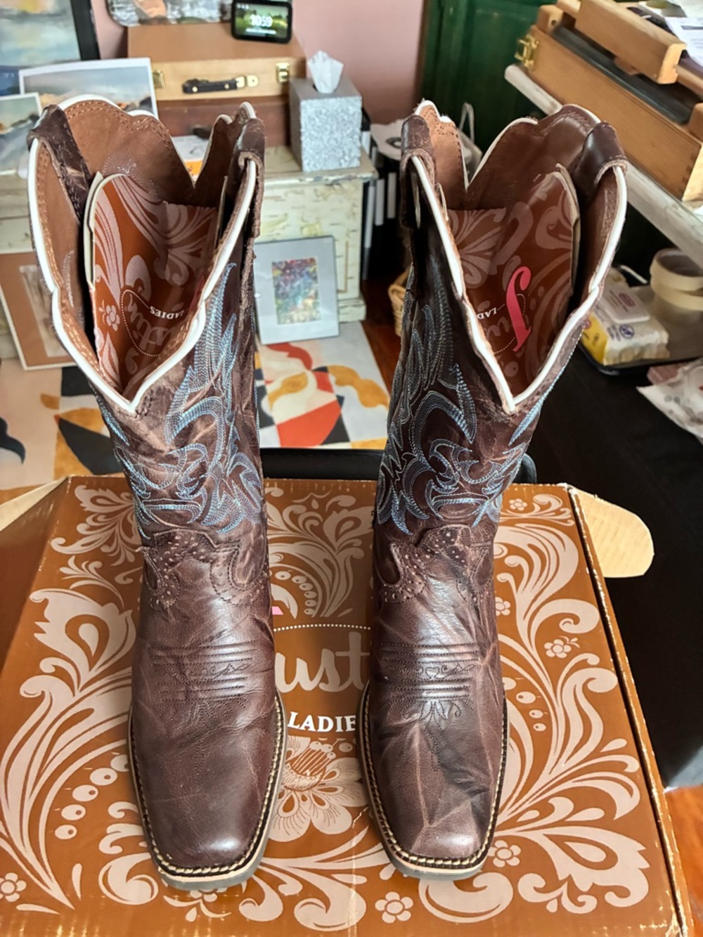 Justin Boots Brown Leather Western Boots SVL7316 Style - Picture 5 of 6